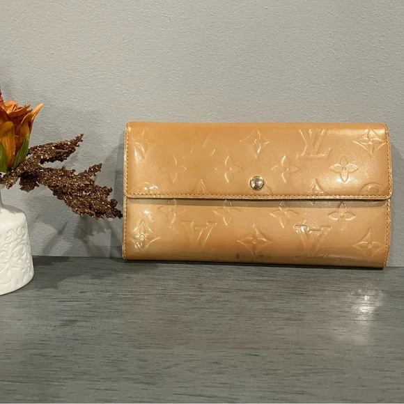 Louis Vuitton Tan Wallet - Picture 2 of 11